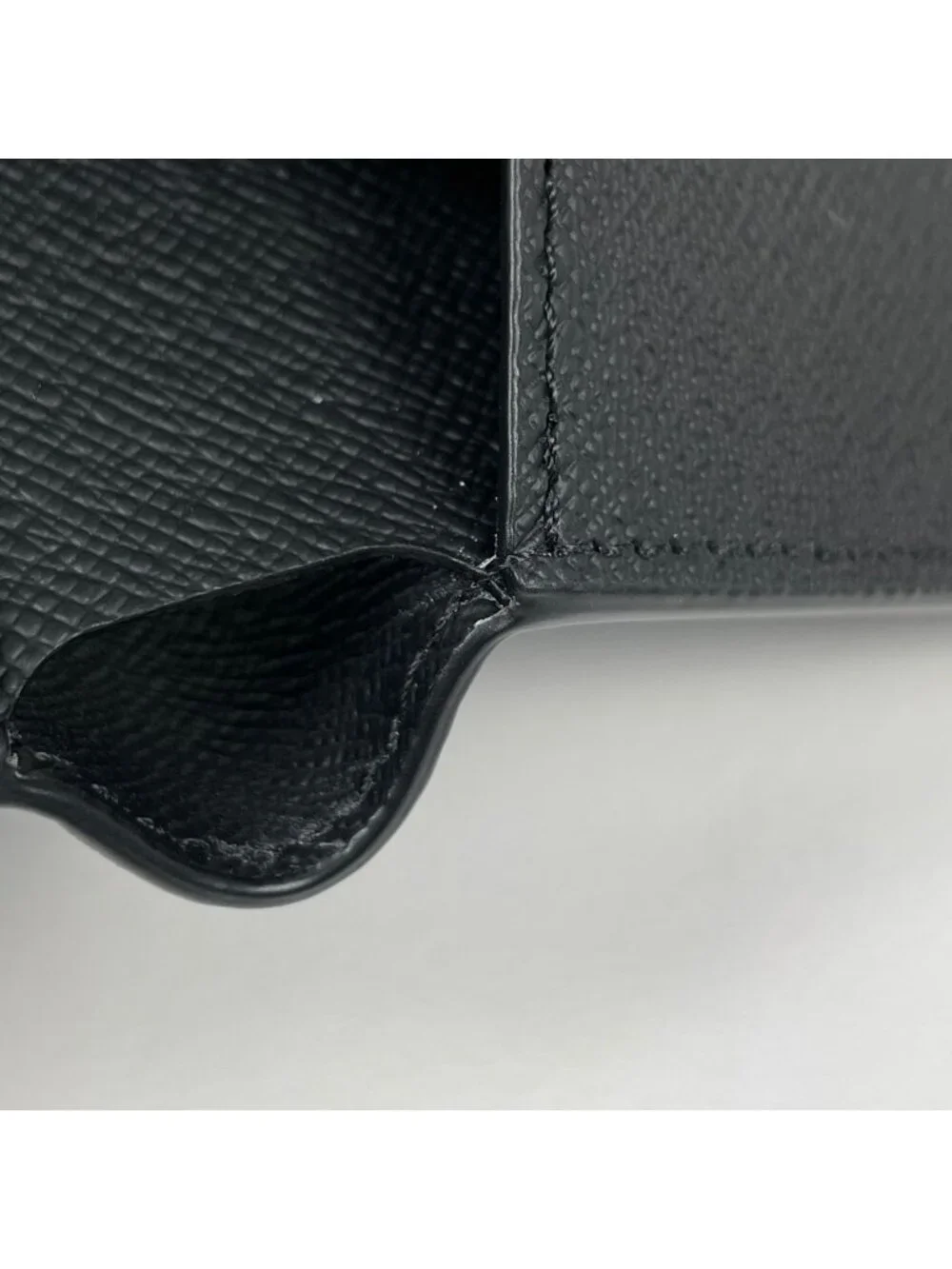 Louis Vuitton Portefeuille Calf Bifold Wallet Monogram Eclipse Noir